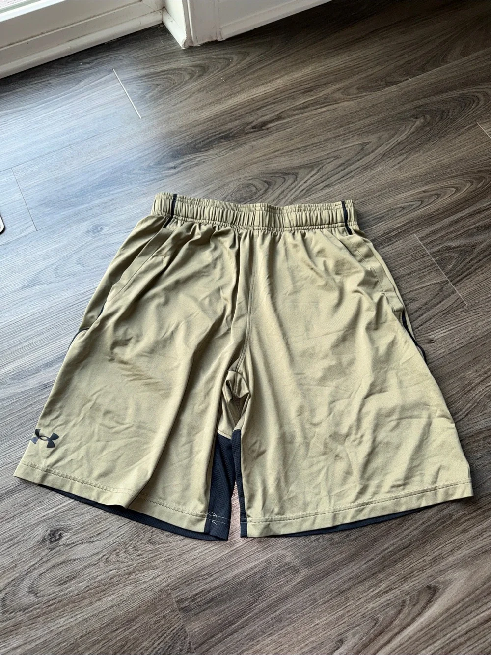 Under Armour Men's Tan Athletic Training Shorts